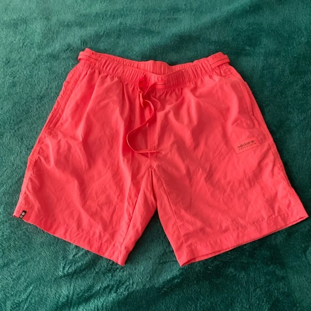 adidas Originals Men’s Adventure Cargo Shorts - Large